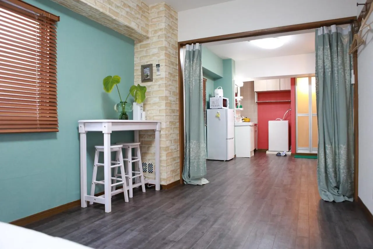 Ueno Akihabara Asakusa Apartment: Prime Location, Smart Amenities Tokyo 0*,  Japan